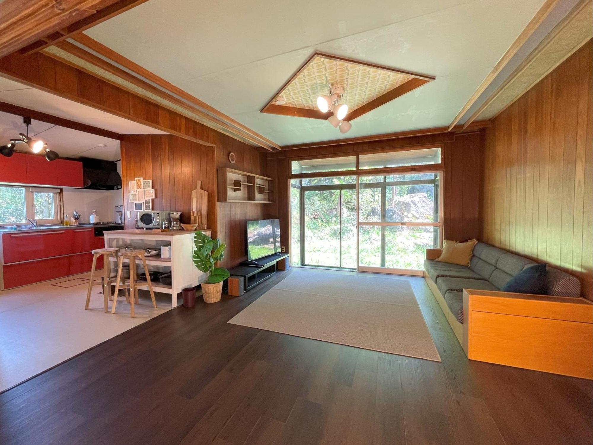 Holiday home 大人数の家族旅行に！bbq/シアタールーム/カラオケ/日本庭園